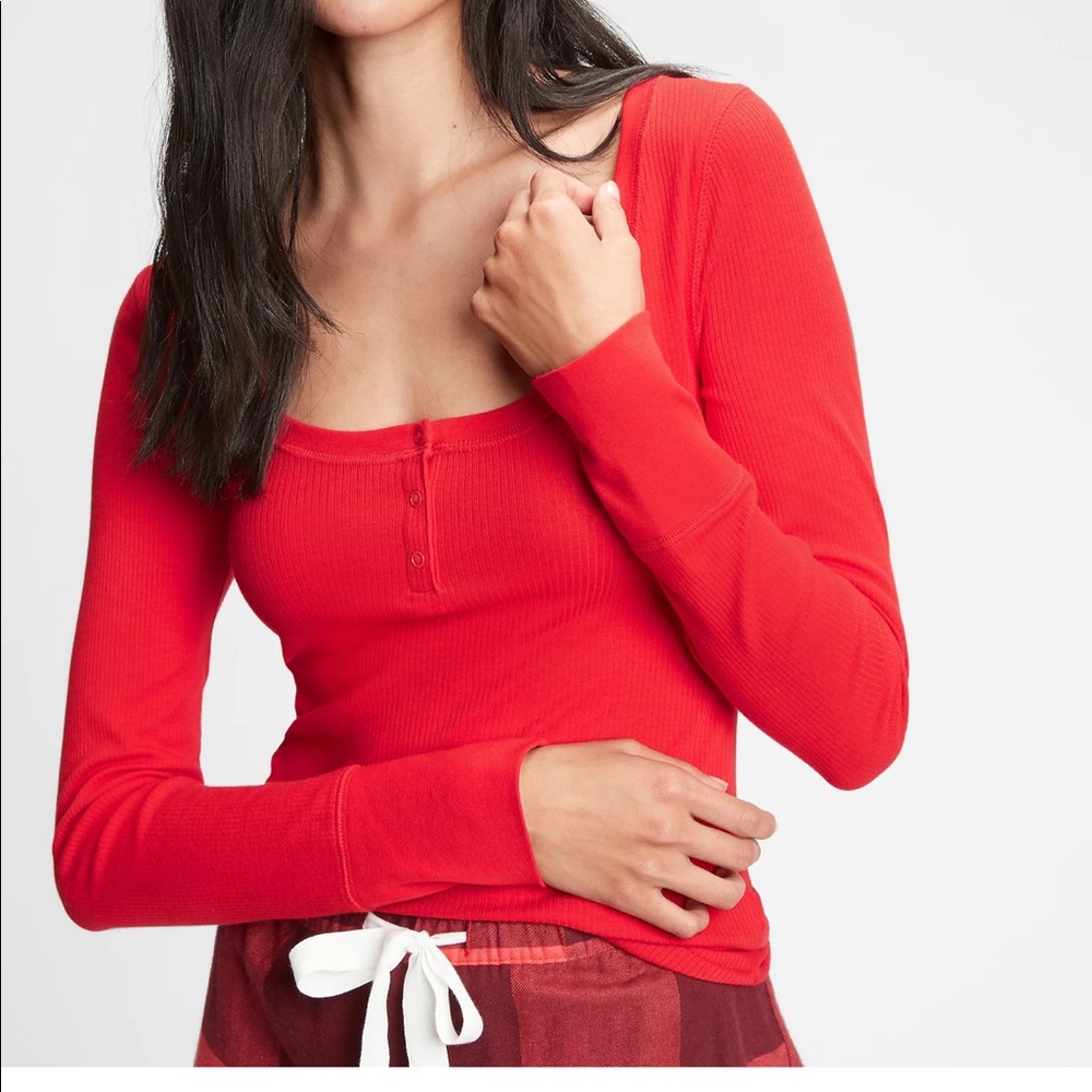 Red Henley rib long sleeve